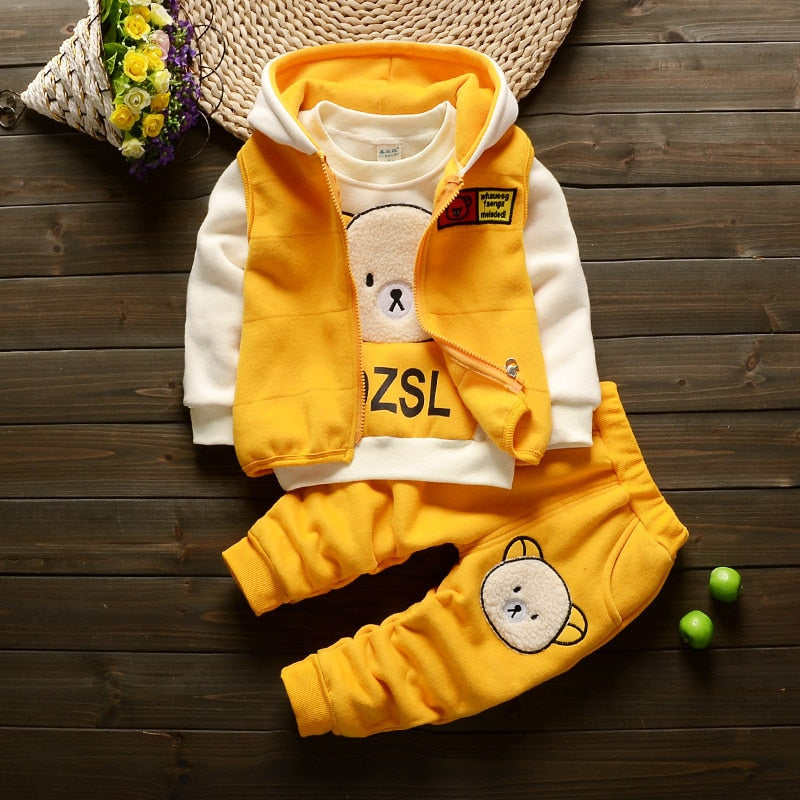 Snuggly Baby Tracksuit – Adorable Warmth for Every Adventure!